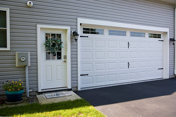 24/7 Emergency Garage Door Panel Replacement experts in Bexley, OH